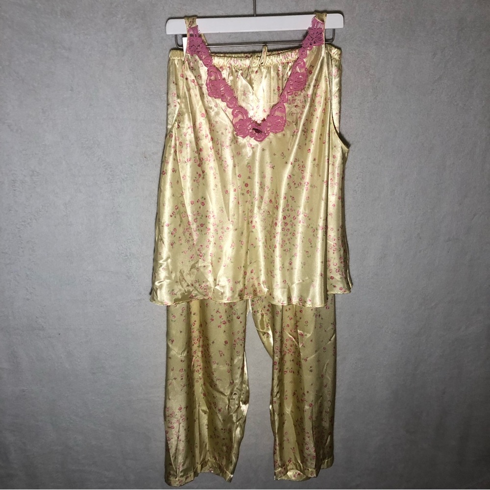yellow floral pajama pants set, size XL